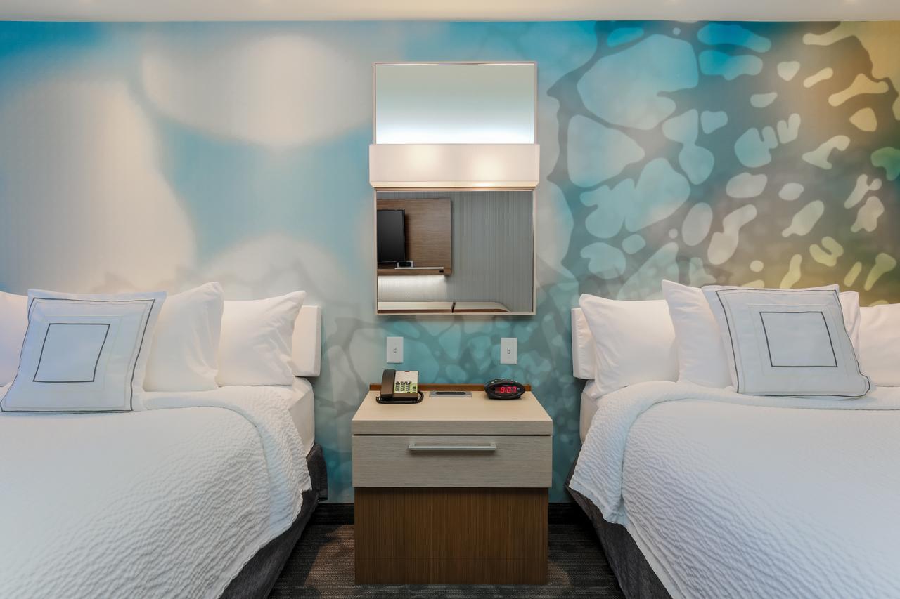 Courtyard By Marriott Dallas Midlothian At Midlothian Conference Center Esterno foto