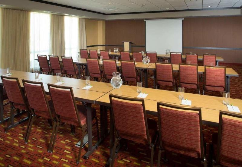 Courtyard By Marriott Dallas Midlothian At Midlothian Conference Center Esterno foto