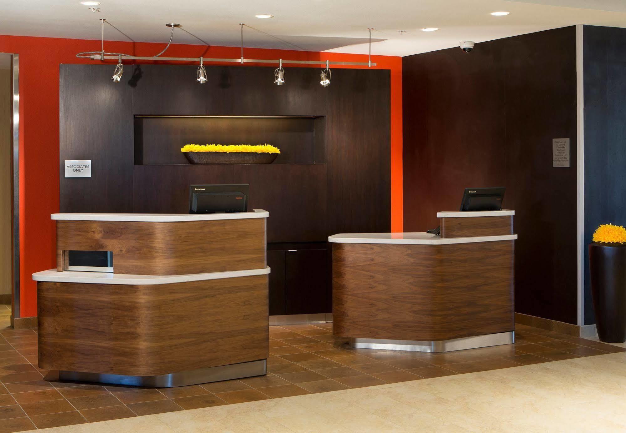 Courtyard By Marriott Dallas Midlothian At Midlothian Conference Center Esterno foto