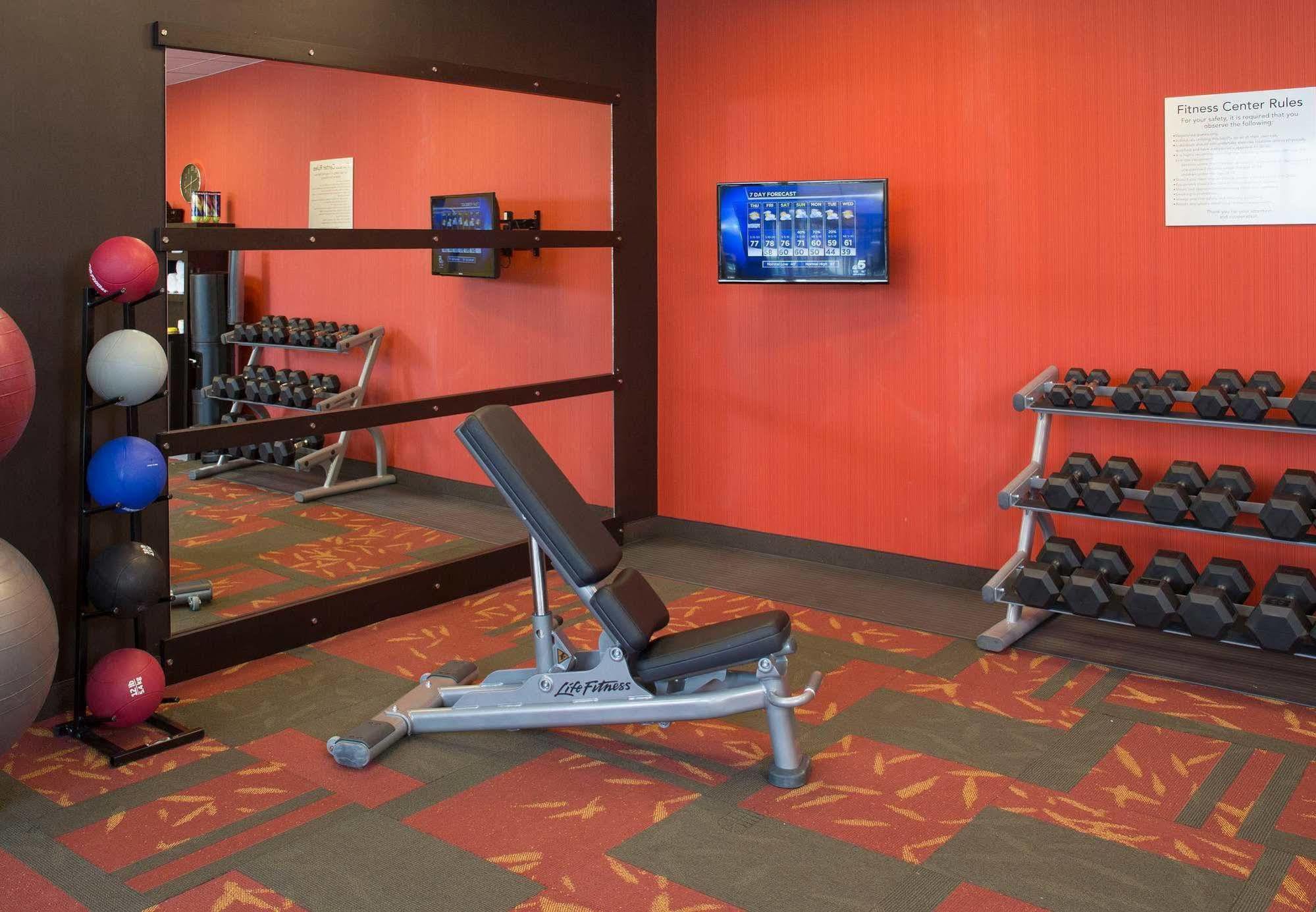 Courtyard By Marriott Dallas Midlothian At Midlothian Conference Center Esterno foto